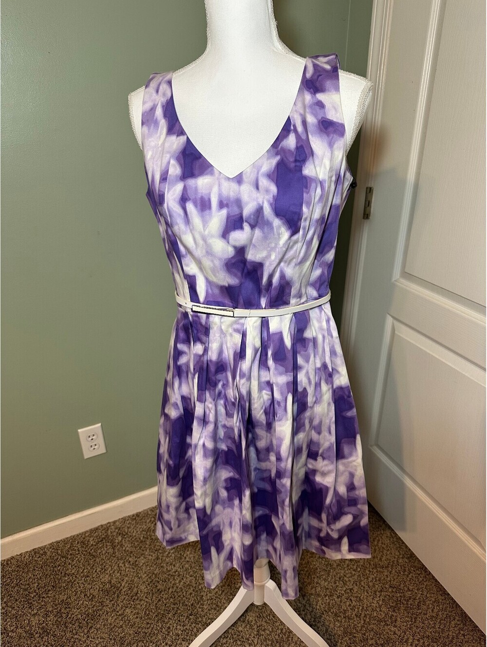 NWT Calvin Klein Purple Watercolor Floral V-Neck Fit & Flare Belted Dress SZ 10